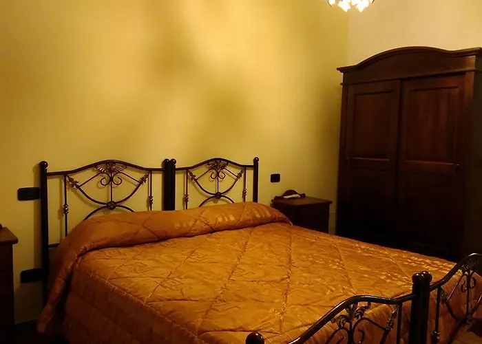 Regina Nocleg ze śniadaniem *