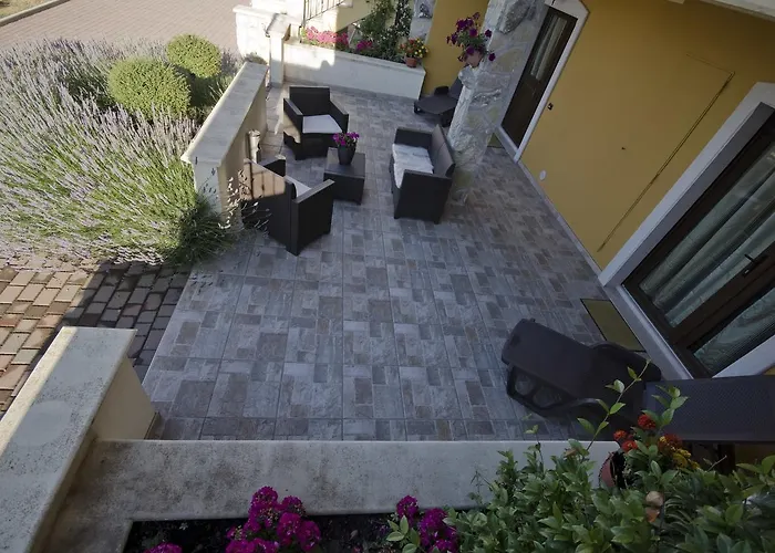 Regina Nocleg ze śniadaniem *